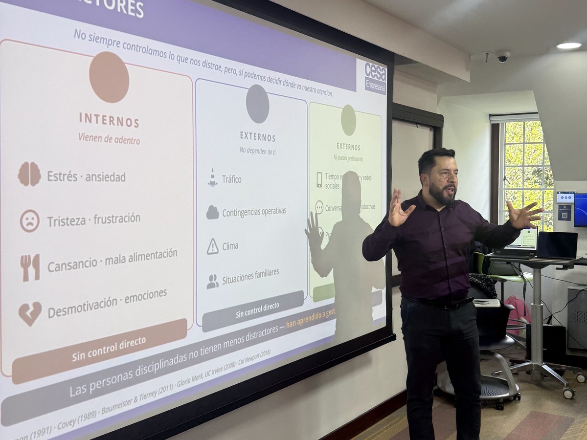 Diego Torres dicta una clase en CESA Empresarial
